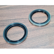 RETENTOR DA RODA ( CUBO DIANTEIRO ) PAR DODGE V8 ( MOTOR 273 318 ) 5.2