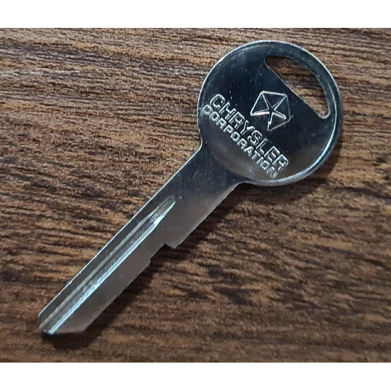 CHAVE DO PORTA MALAS ( VIRGEM ) DODGE V8 ( MOTOR 273 318 ) 5.2